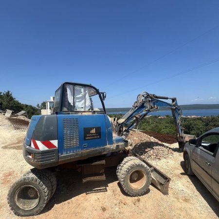 IMG-17e36608c6fbefe4de92a93593220870-V